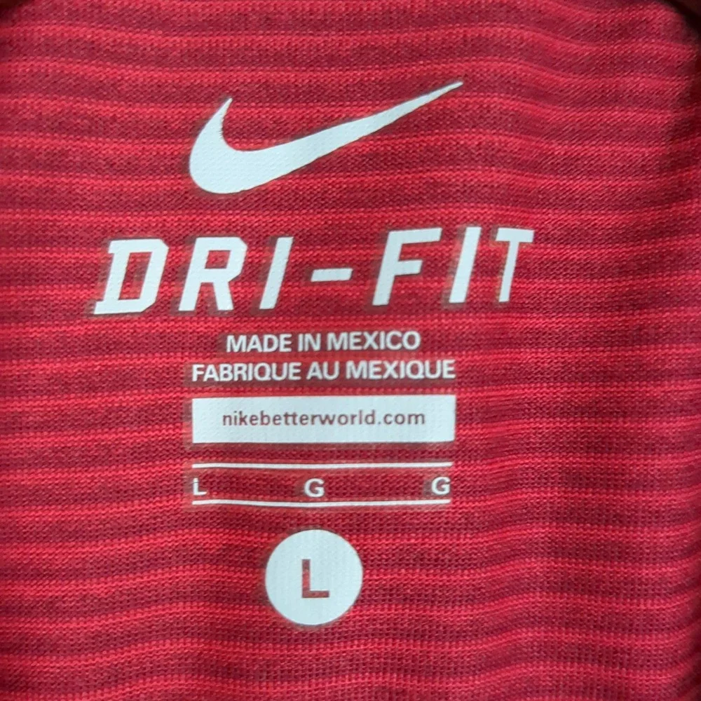 Nike Dri-FIT Mens‎ Large Red Striped Short Sleeve Training Performance T-Shirt